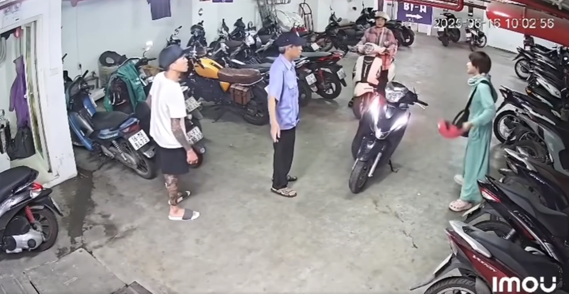 Video nữ võ sĩ MMA đụng độ với thanh niên
